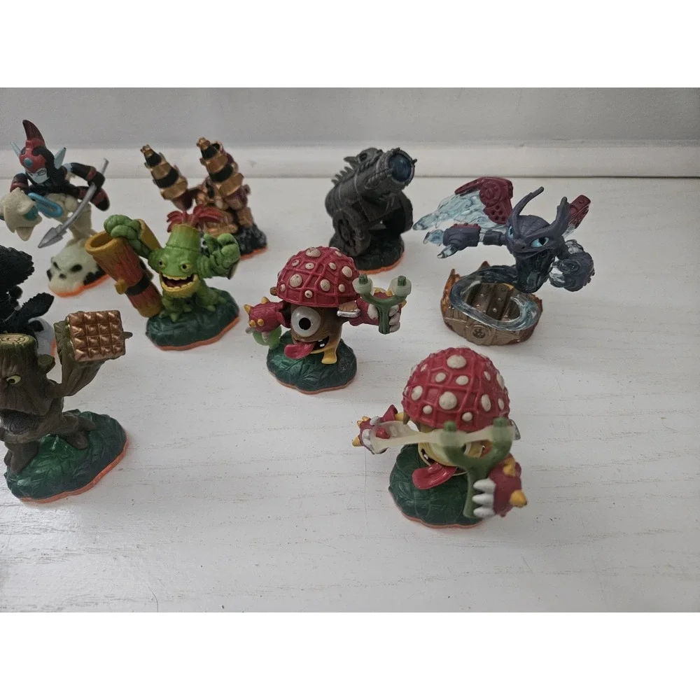 Skylanders Giants Lot of 12 Figures Preowned Orange Bottom‎